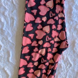 Lularoe Valentines Heart OS Leggings